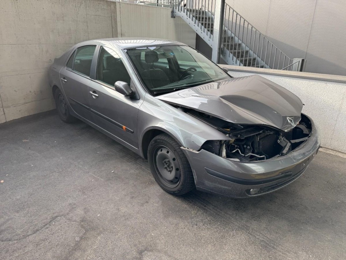 RENAULT Laguna  2.0 16V Expr. A, 135 HP