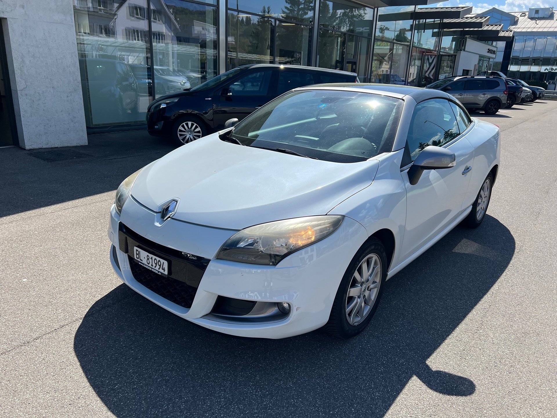 RENAULT Megane 2.0 140CVT