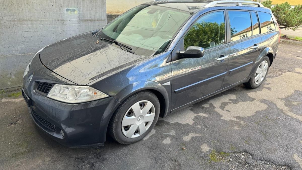 RENAULT MEGANE II Mégane 2.0 16V Emotion, 135 HP