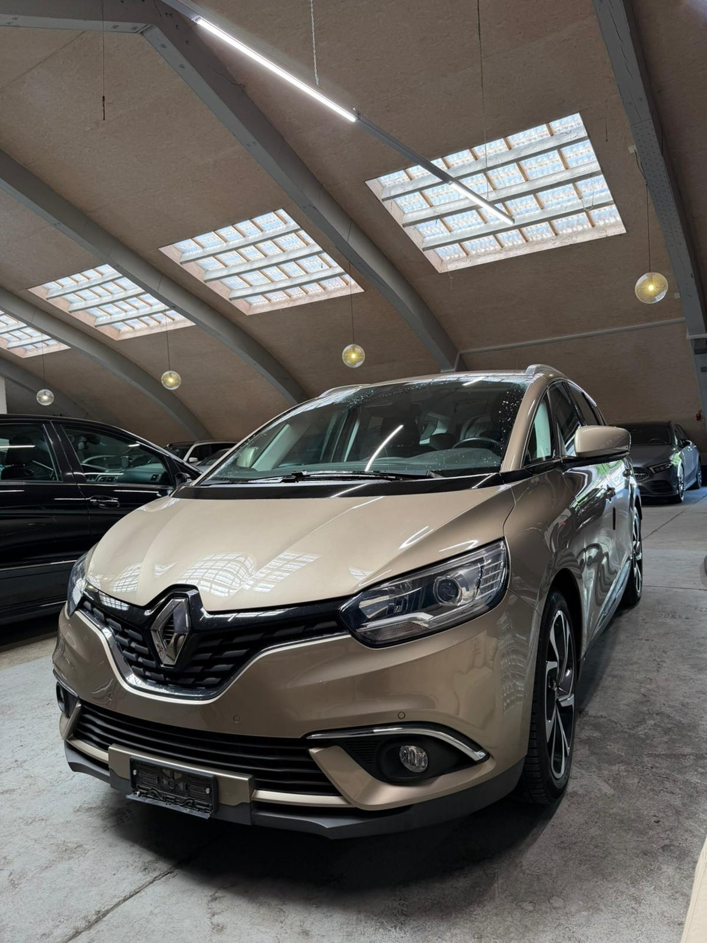 RENAULT Scenic