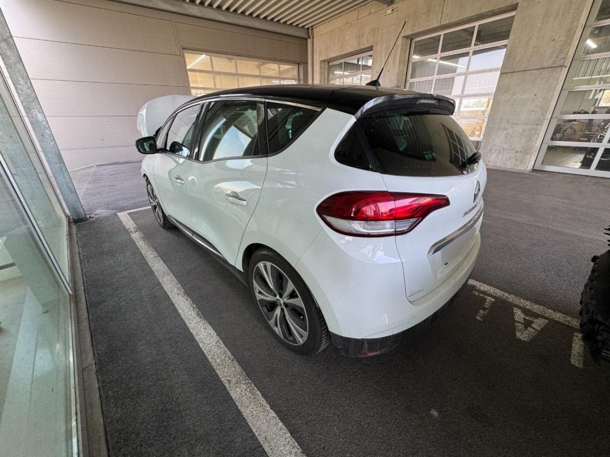 RENAULT Scénic 1.3 16V T Intens, 160 HP