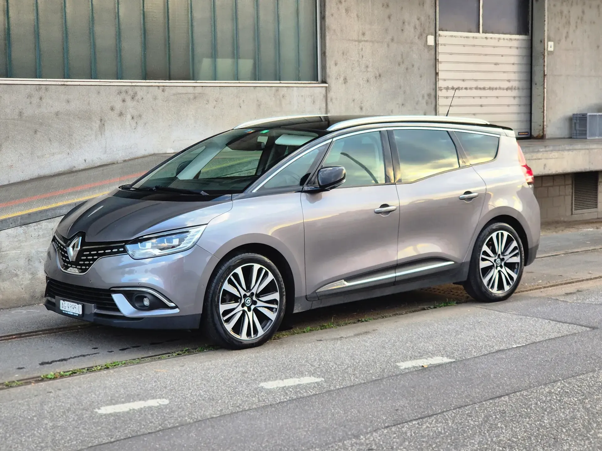 RENAULT Scenic