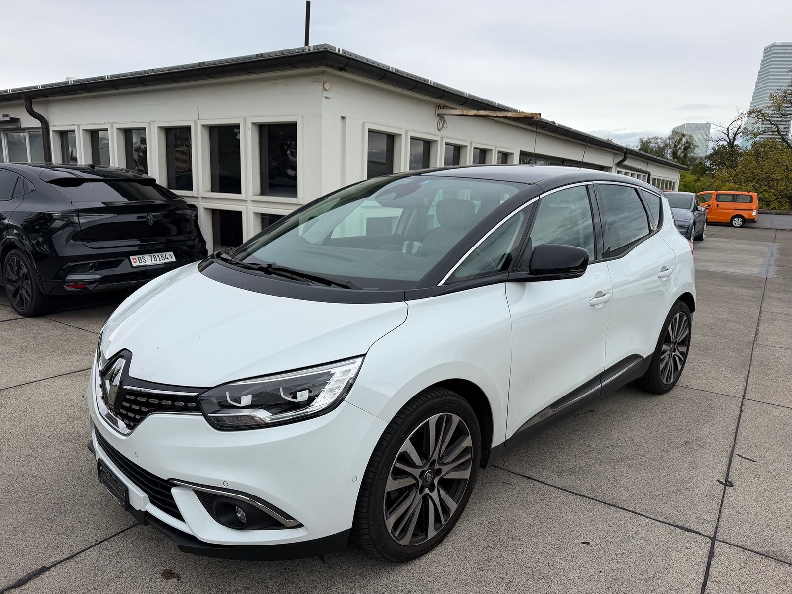RENAULT Scenic