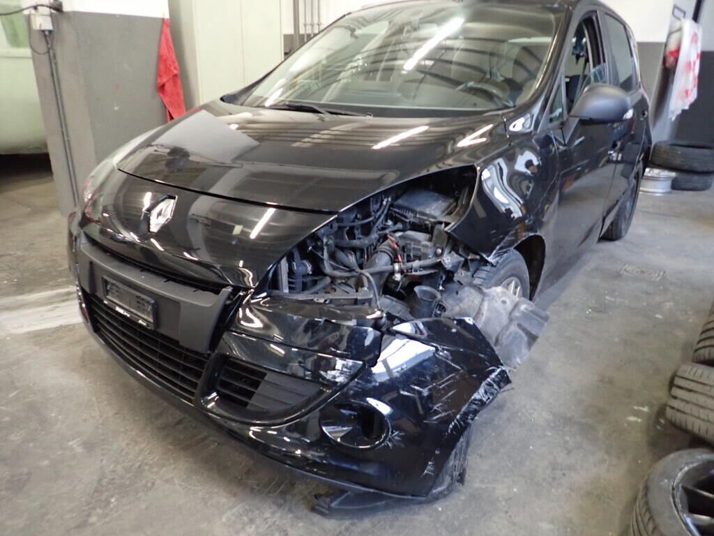 Renault Scenic III TCe 130