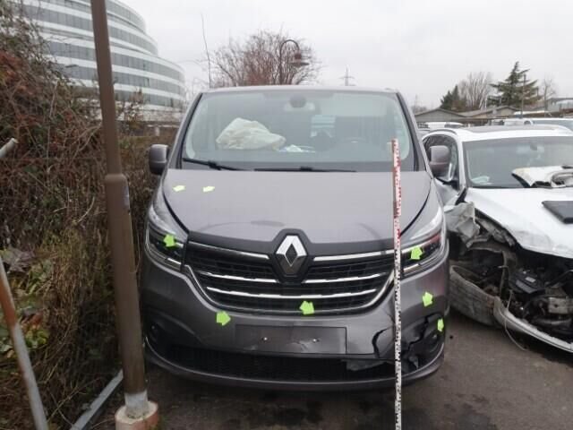 RENAULT Trafic Blue dCi 145 Passenger Intens