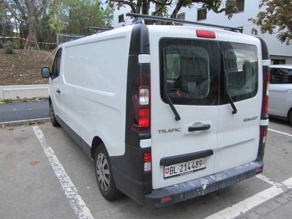 RENAULT TRAFIC DCI125 2.9 BUSIN.