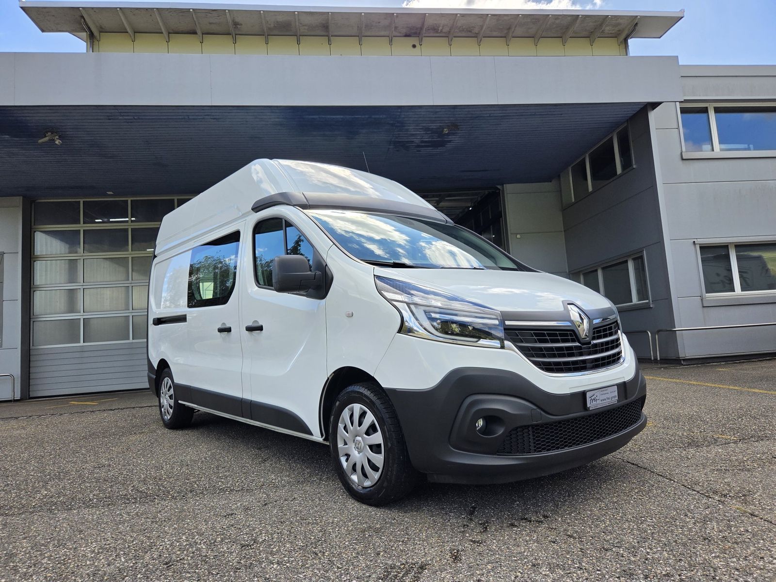 RENAULT Trafic dCi145