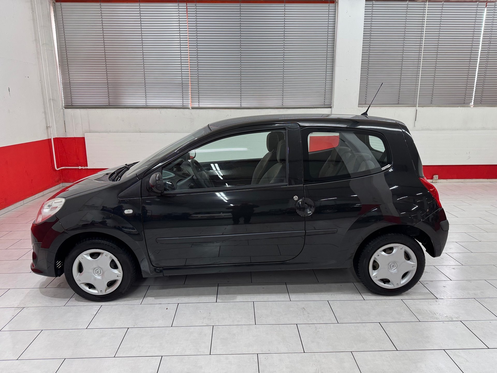 RENAULT Twingo 1.2