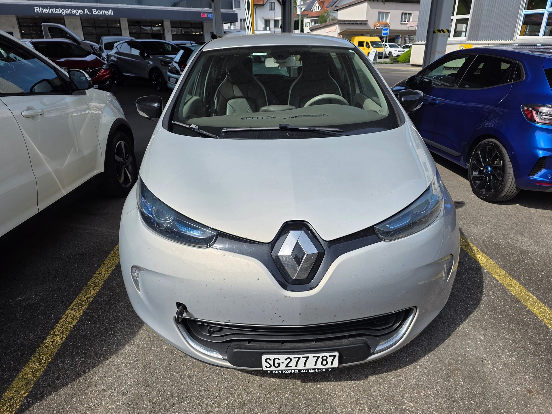 RENAULT Zoe