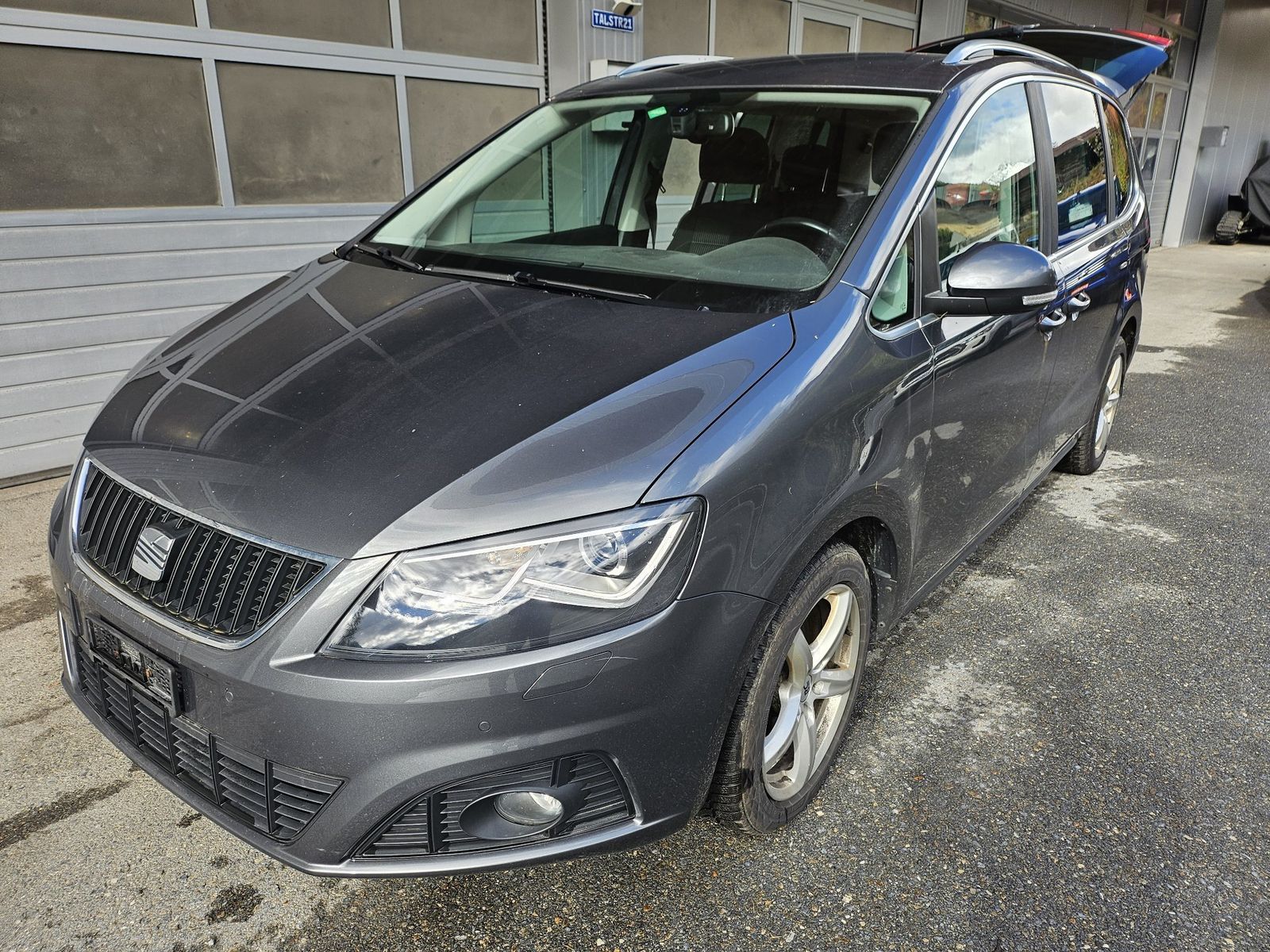 SEAT Alhambra 2.0D 4M