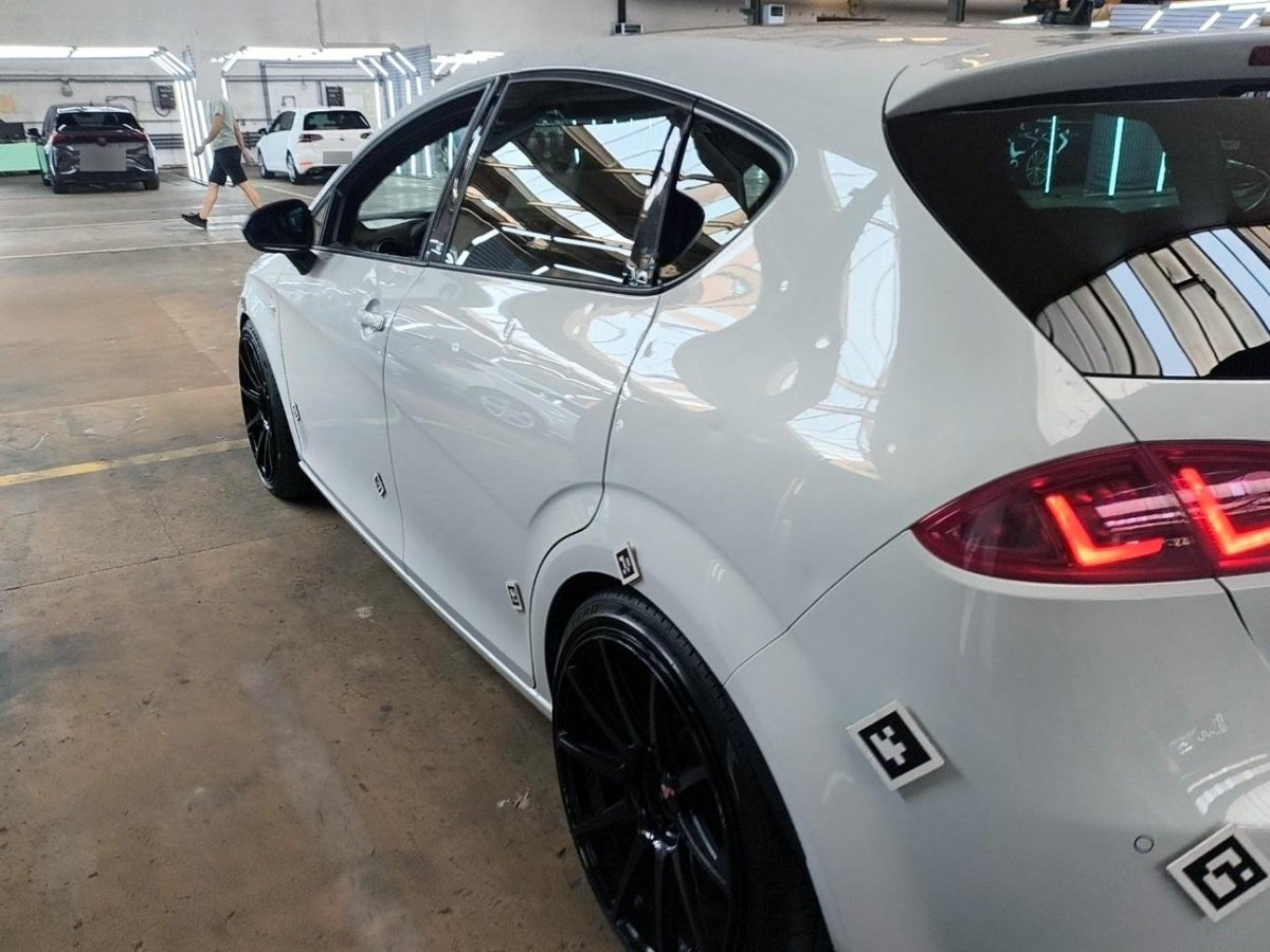 Seat Leon 2.0 Cupra R 2.0, 264 HP