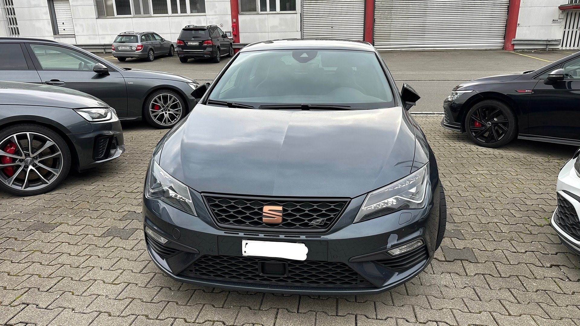SEAT Leon Cupra