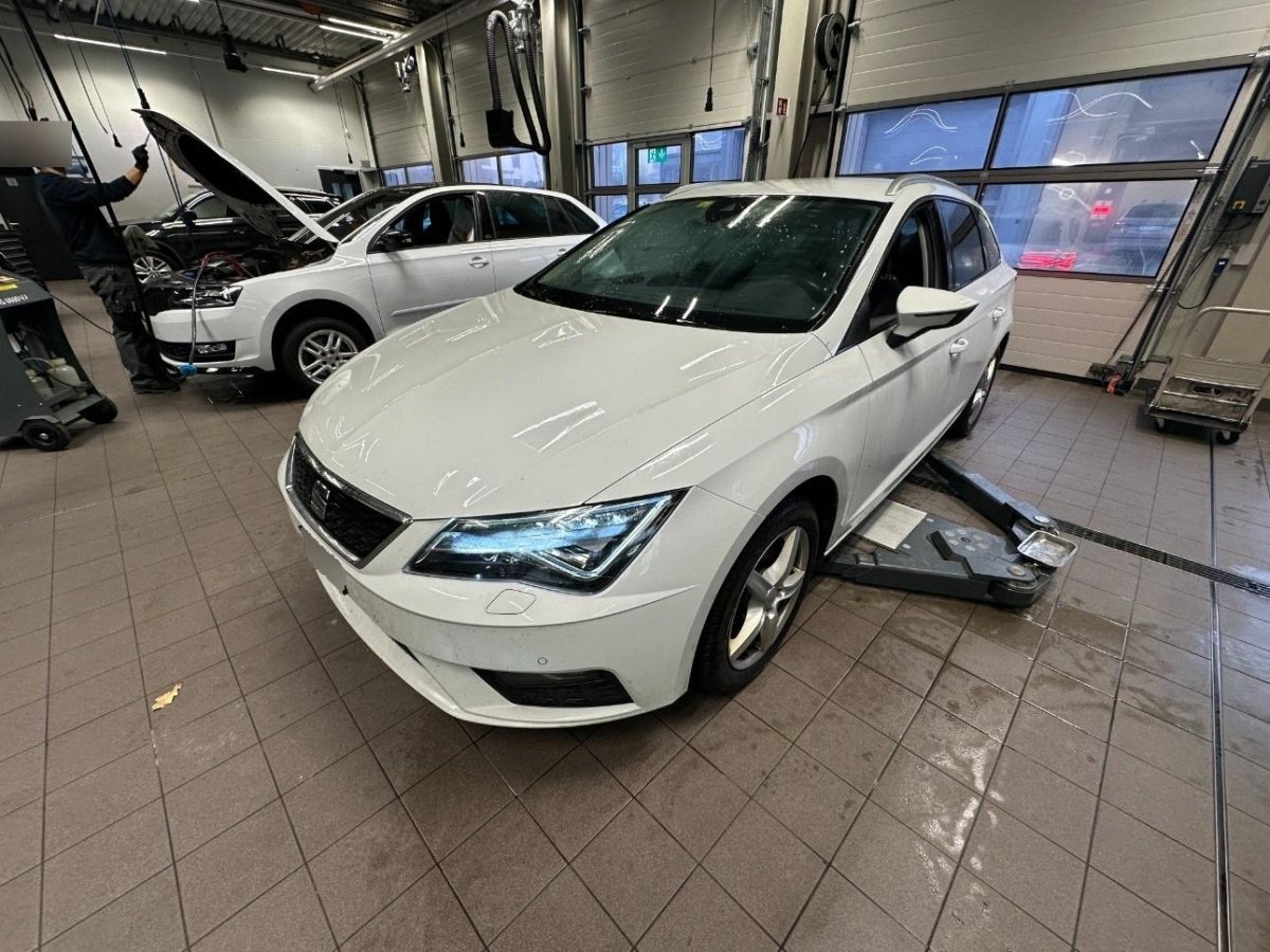 SEAT Leon ST 2.0 TDI Style, 150 HP
