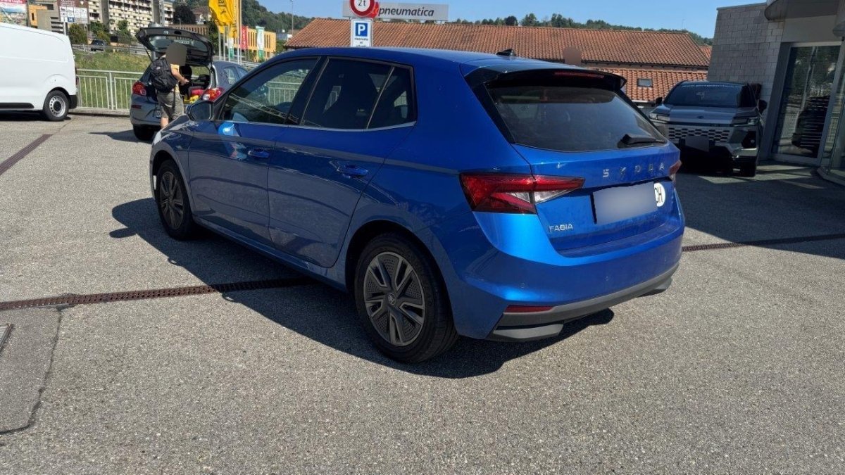 SKODA FABIA Hatchback Fab. 1.0 TSI Dynamic DSG, 116 HP