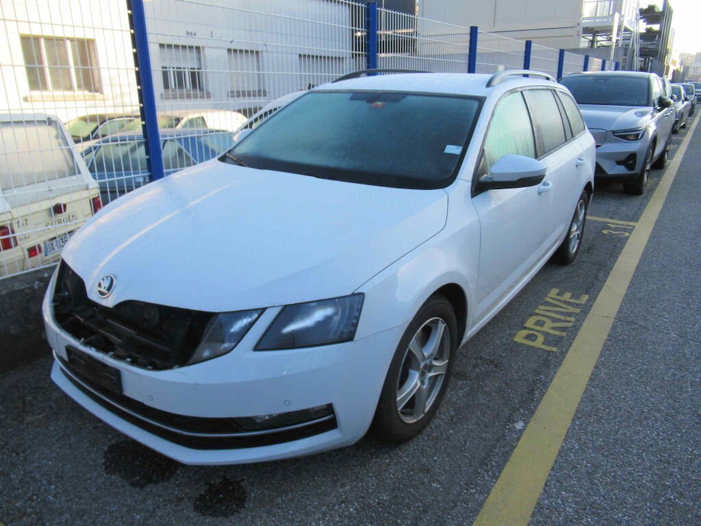 SKODA OCTAVIA 2.0TDI AMB. 4X4