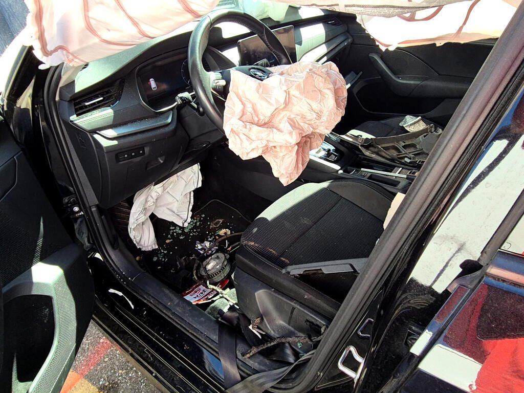 SKODA Octavia Combi 2.0 TDI DSG Ambition 4x4