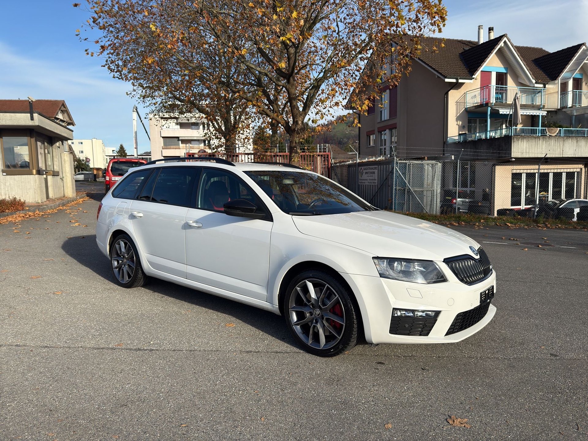 SKODA Octavia Combi RS Frisch ab Mfk
