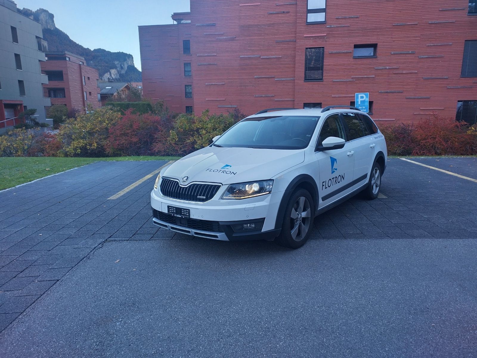 SKODA Octavia Scout 2.0