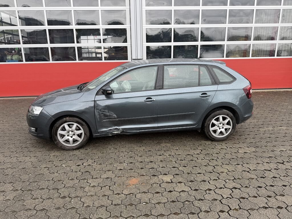 Skoda Rapid 1.0 TSI DSG