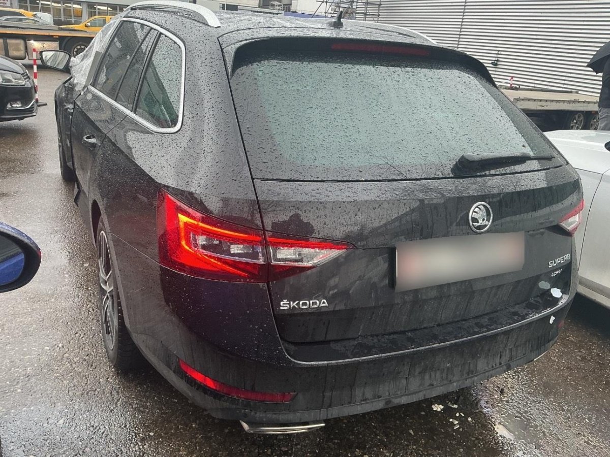 SKODA Superb 2.0 TSI L&K 4x4, 280 HP