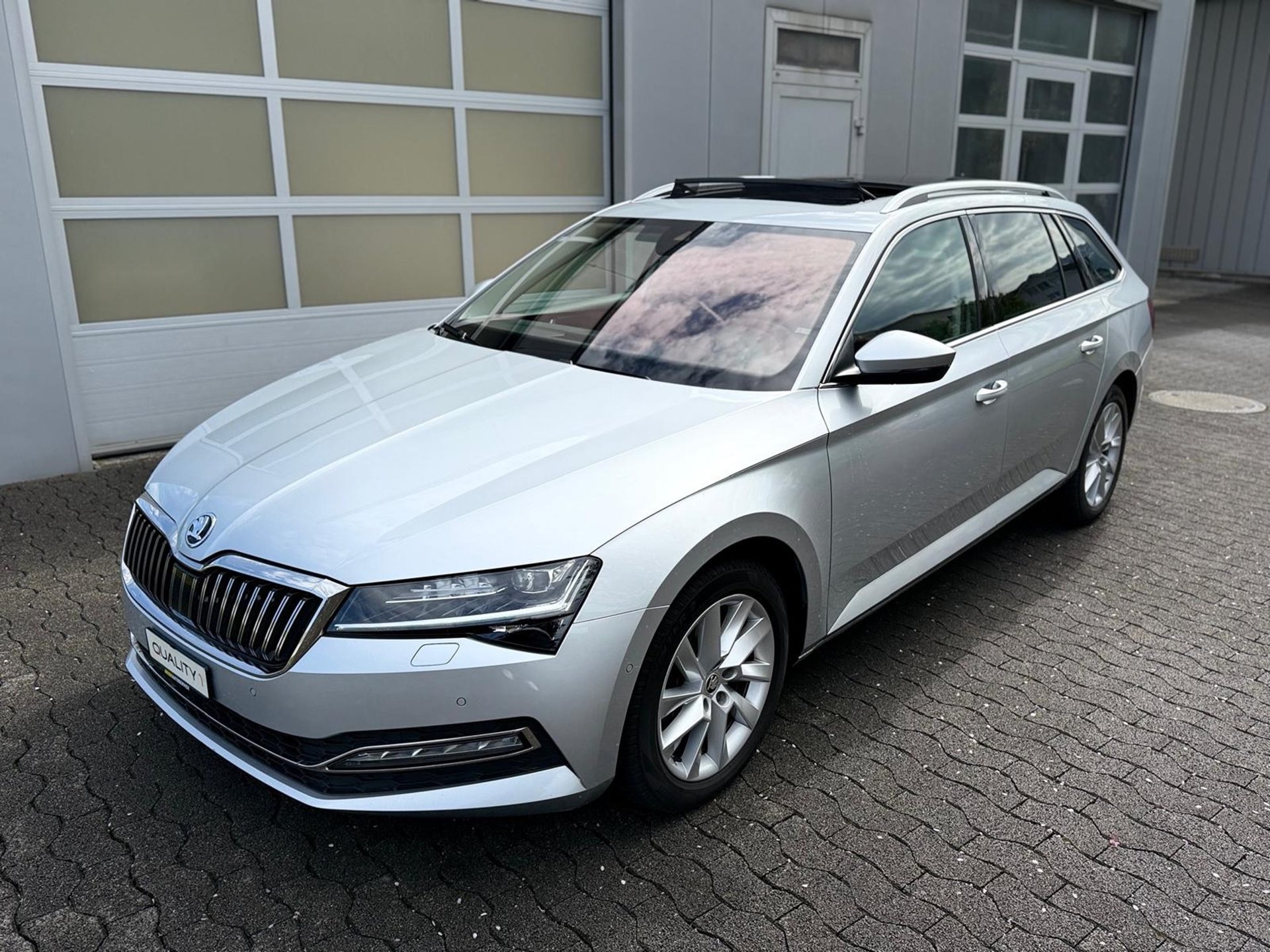 SKODA Superb 2.0TDI 4x4