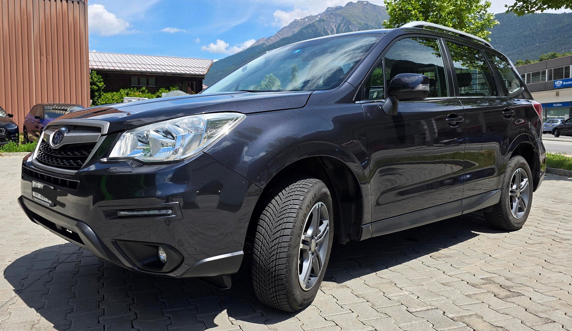 SUBARU Forester 2.0i AWD