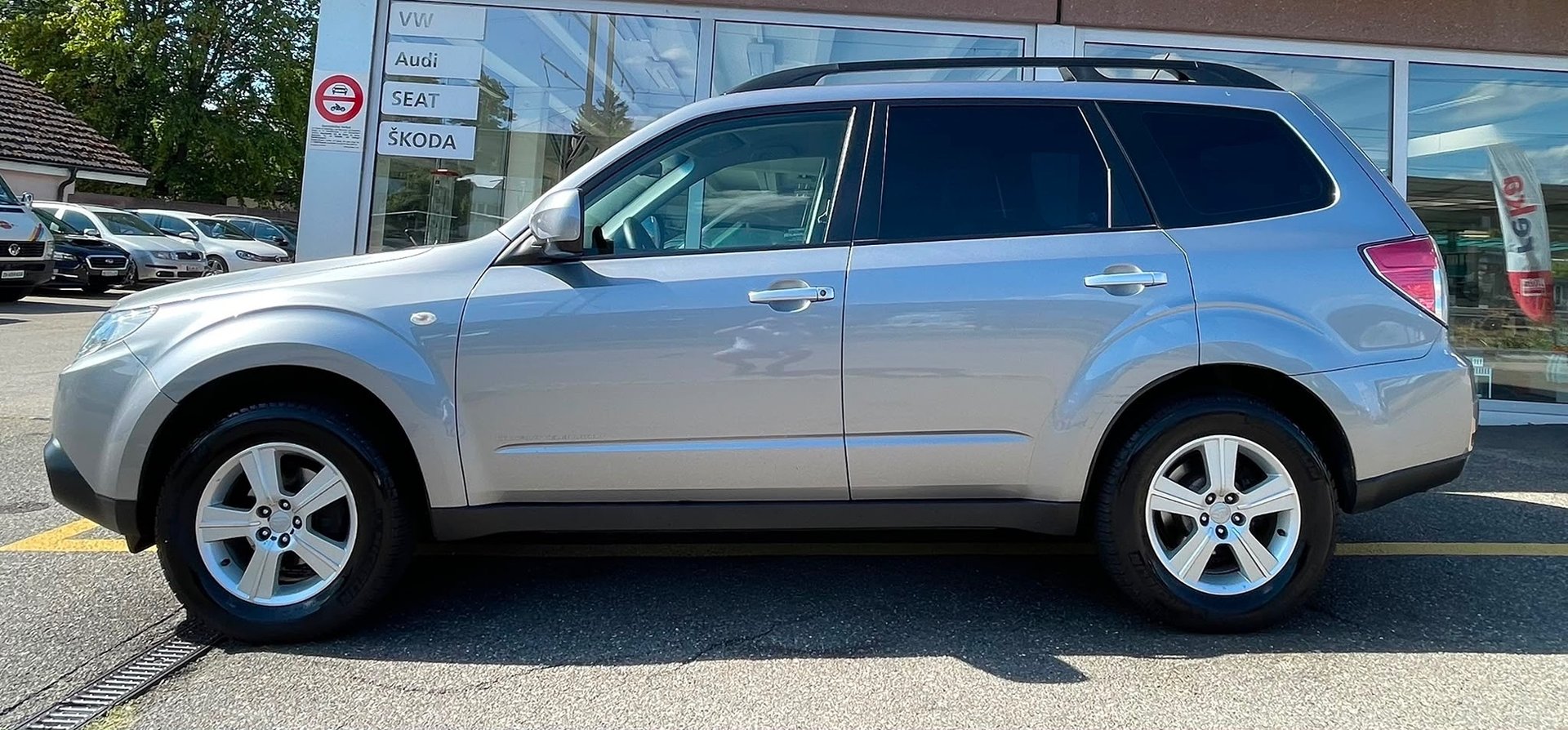 SUBARU Forester2.0X AWD mit AHK