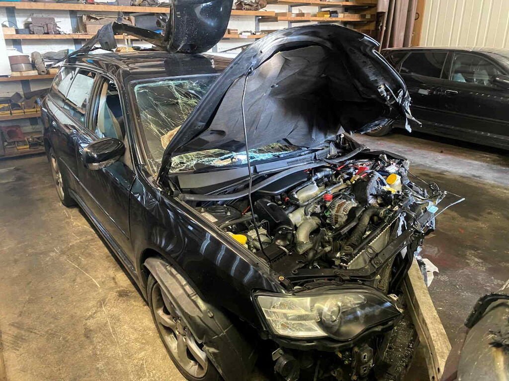 SUBARU LEGACY 2.0R AWD SWISS