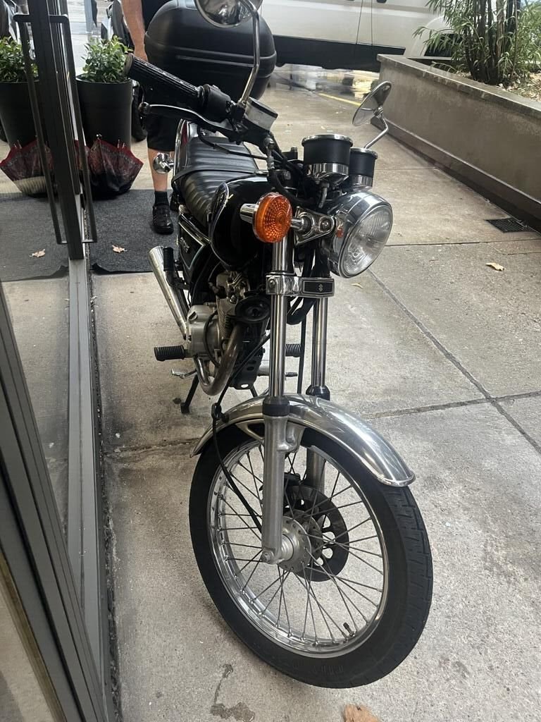 Suzuki 125 NF
