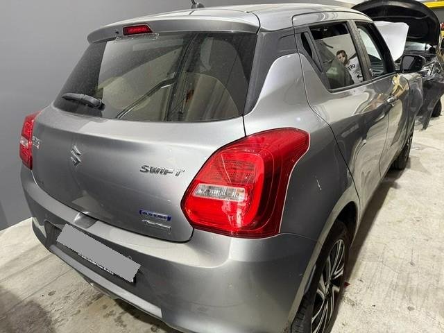 Suzuki Swift 1.2i PizSu T Hy 4x4