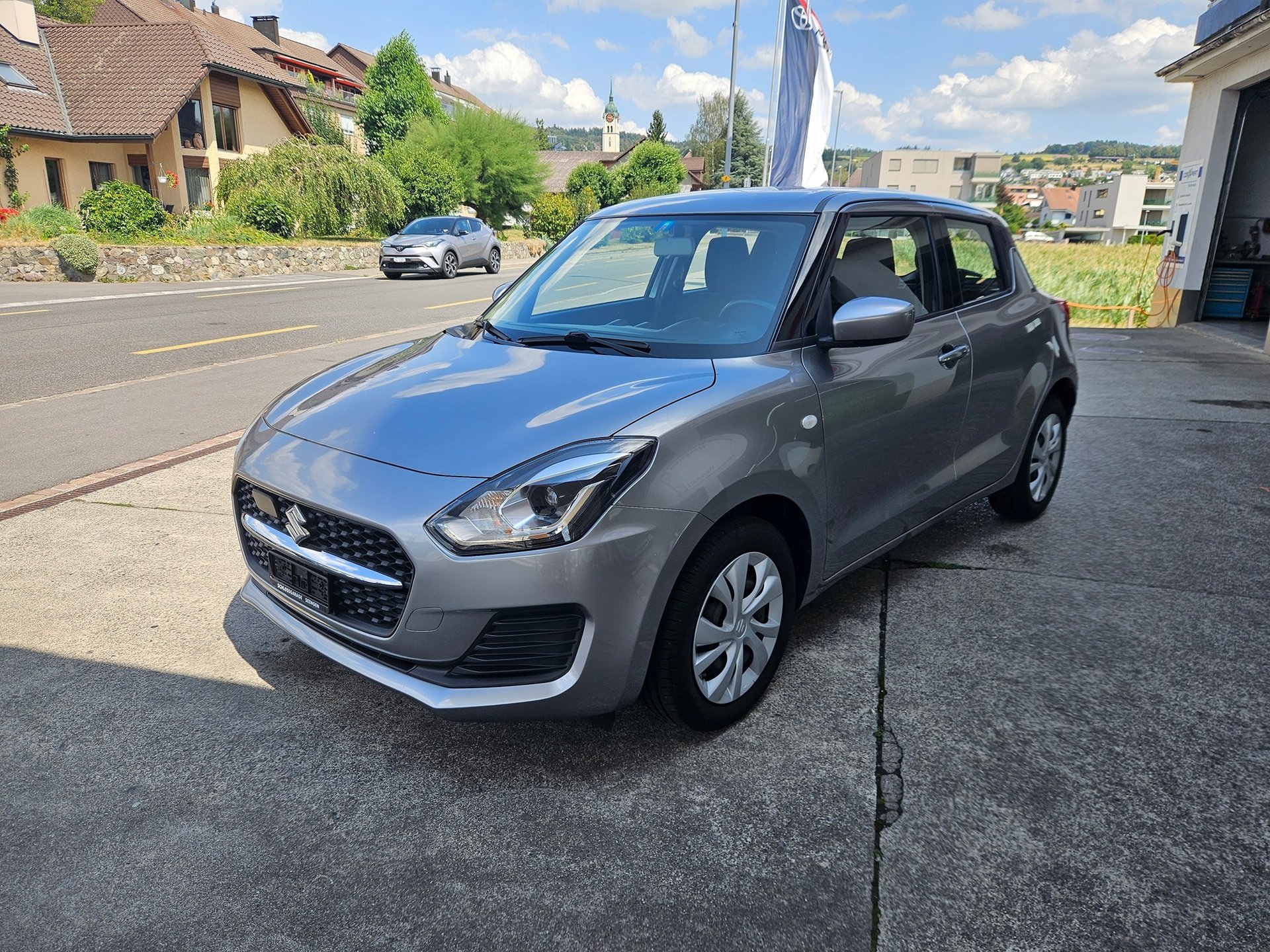 SUZUKI Swift