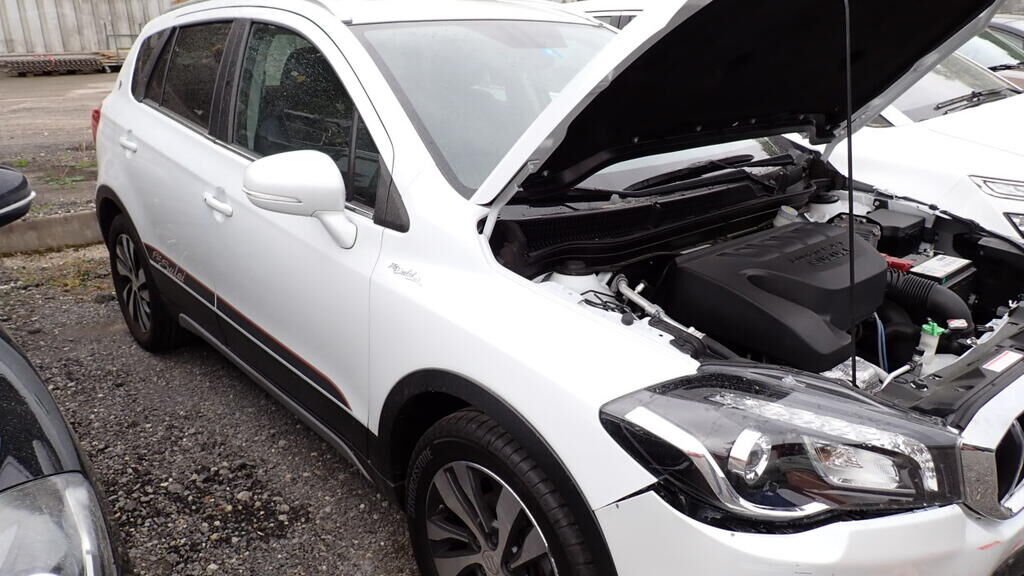 Suzuki SX4 S-Cross (AKK/JY)(2013->)