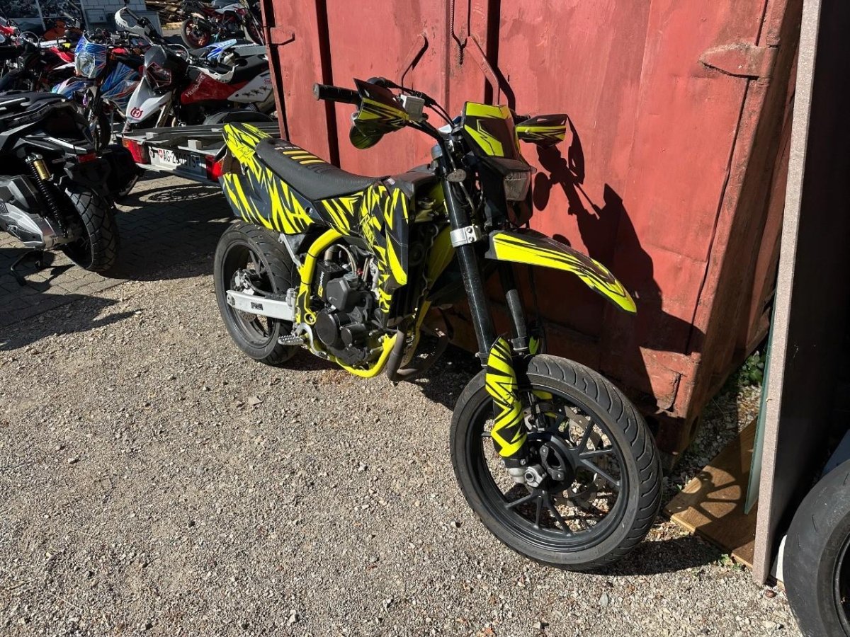 SWM SM 125 R, 15 HP
