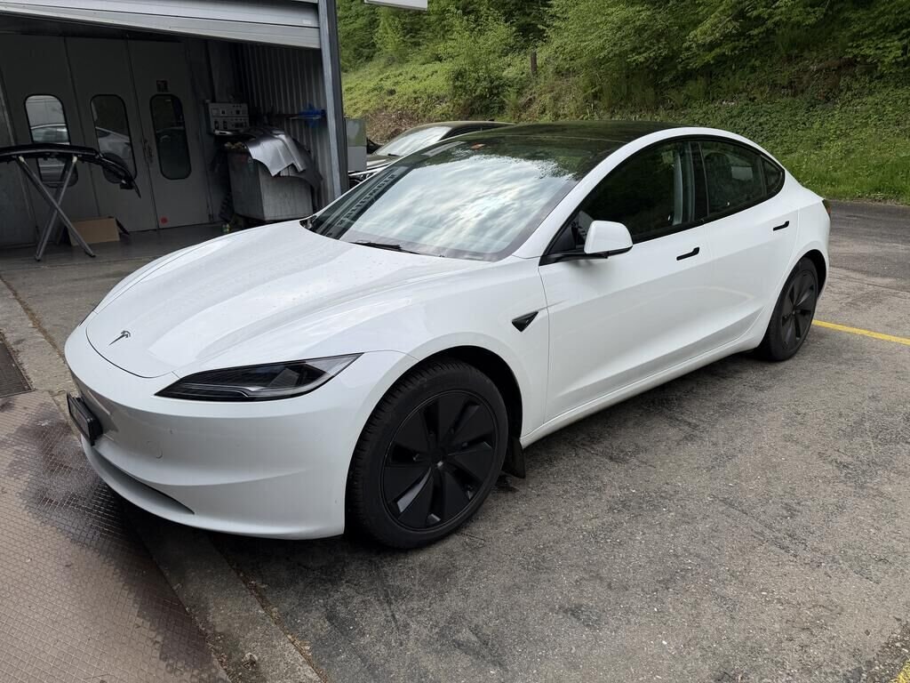 Tesla Model 3, 208 KW