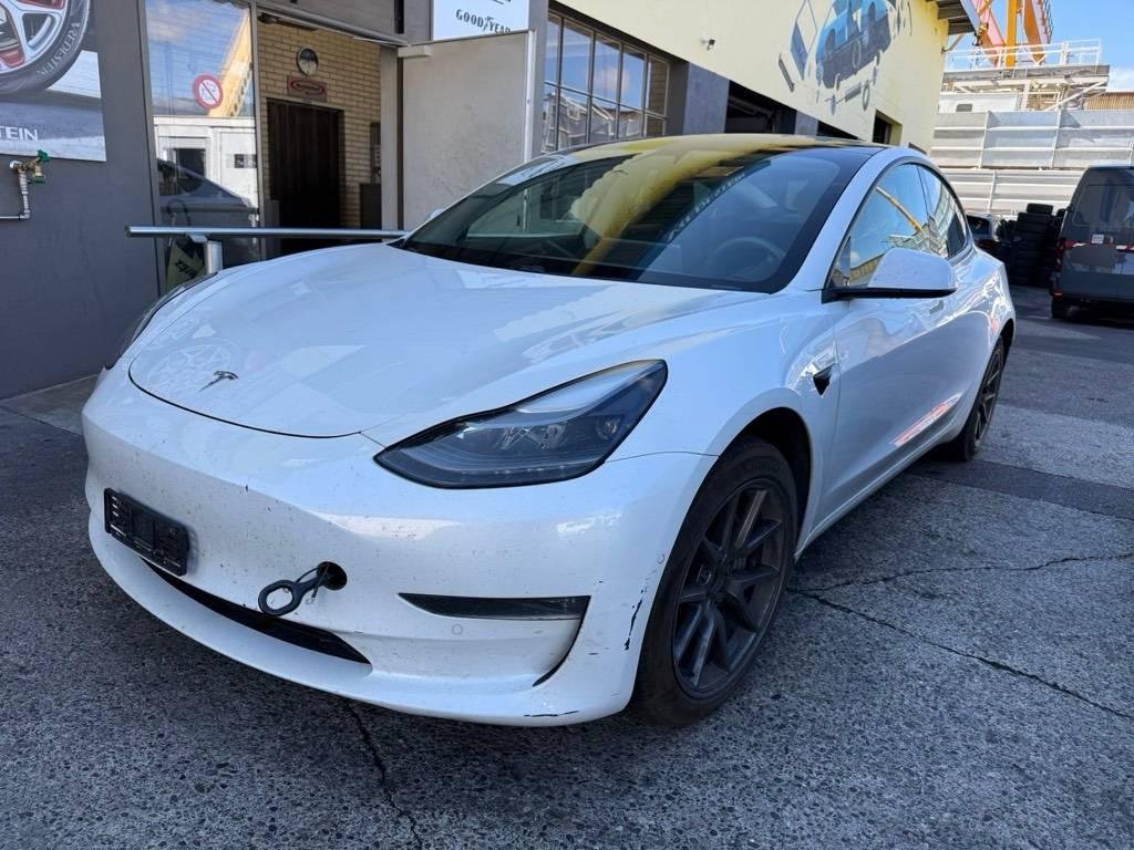 TESLA MODEL 3 Long R. AWD, 498 HP