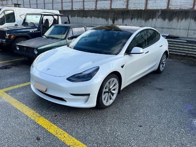 Tesla Model 3 Long Range D