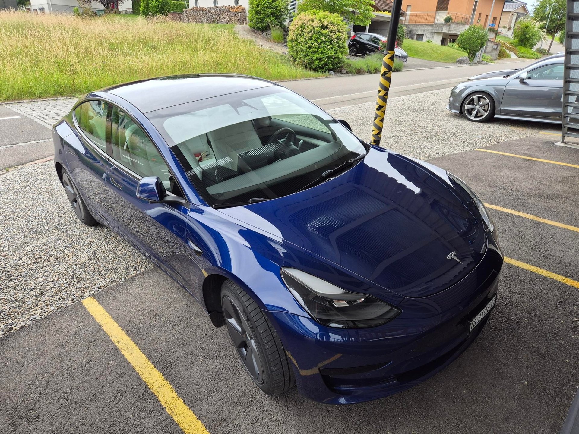 TESLA Model 3 SR RWD P