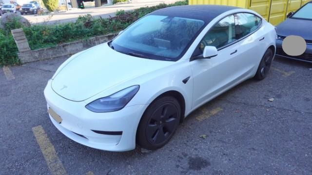 Tesla Model 3 Standart Range Plus Limousine