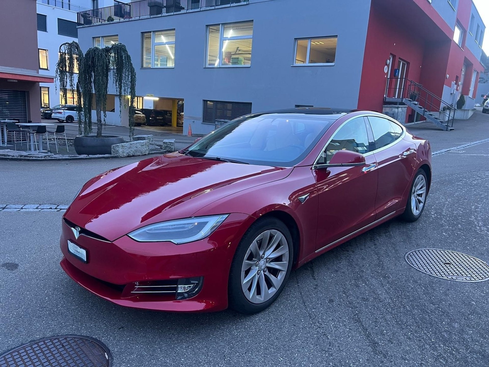 TESLA Model S 100 D