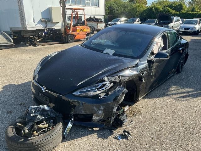 Tesla Model S 75 D