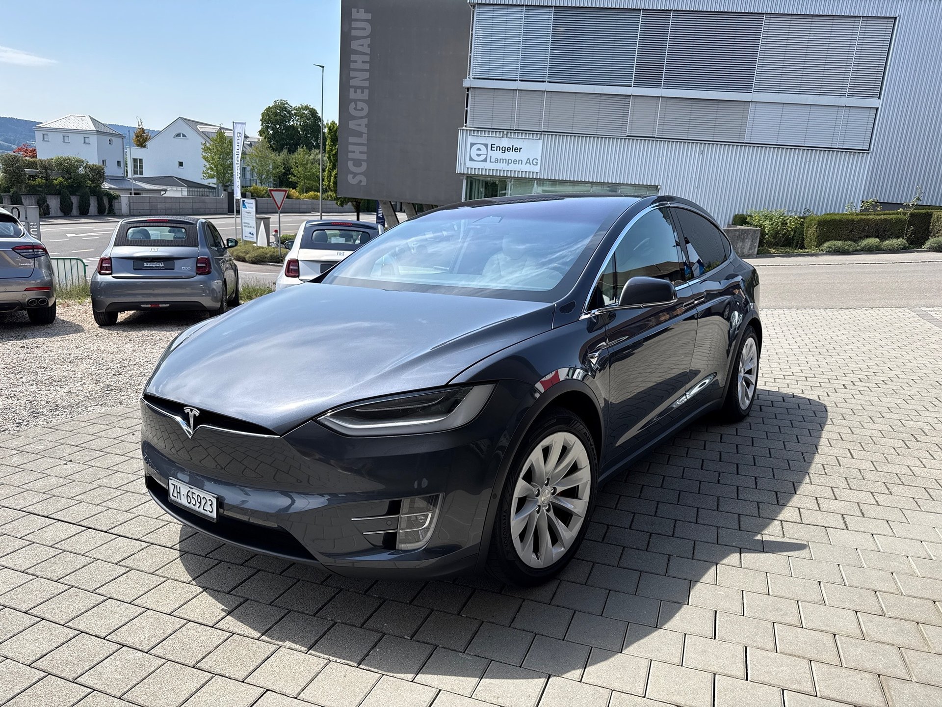 TESLA Model X