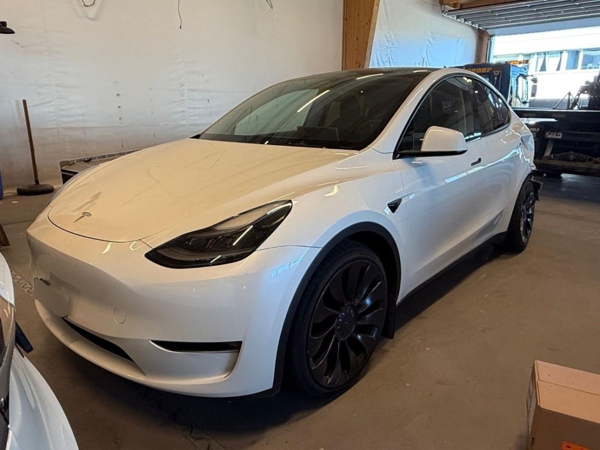 Tesla Model Y Performance, 534 HP