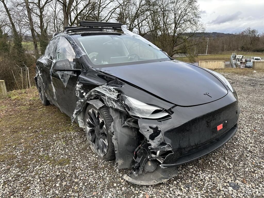 Tesla Model Y Performance D