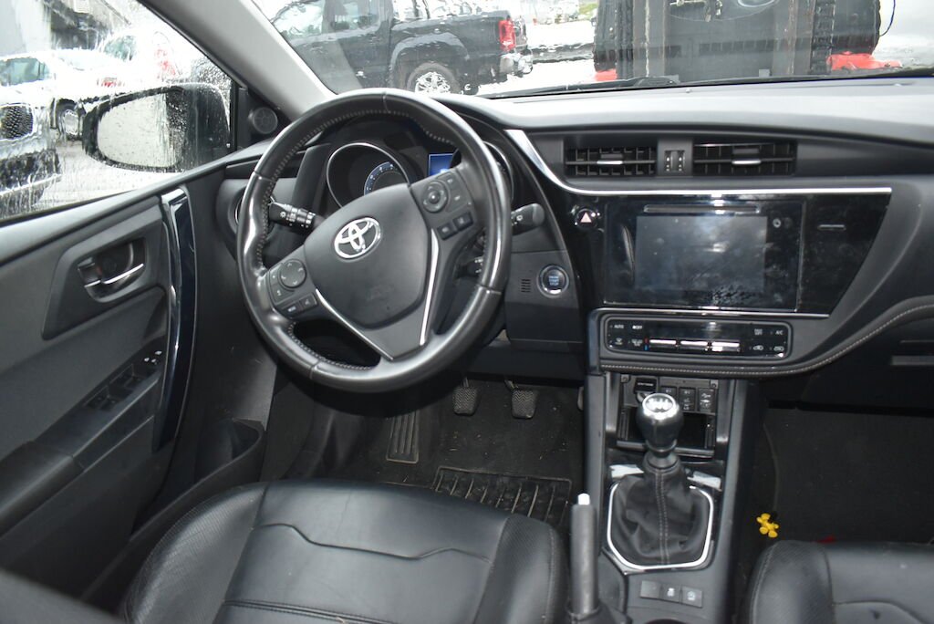 Toyota Auris 1.2 T Sport