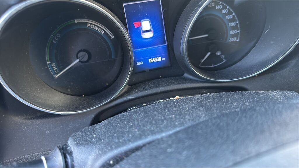 Toyota Auris 1.8 HSD Trend