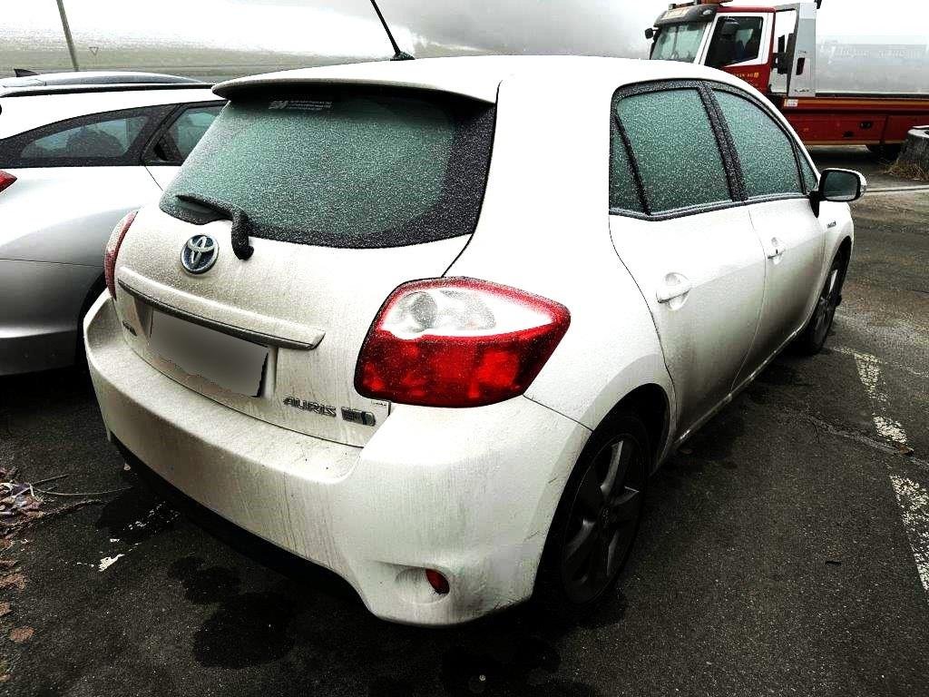 TOYOTA Auris 1.8 VVT-i HSD Sol, 99 HP