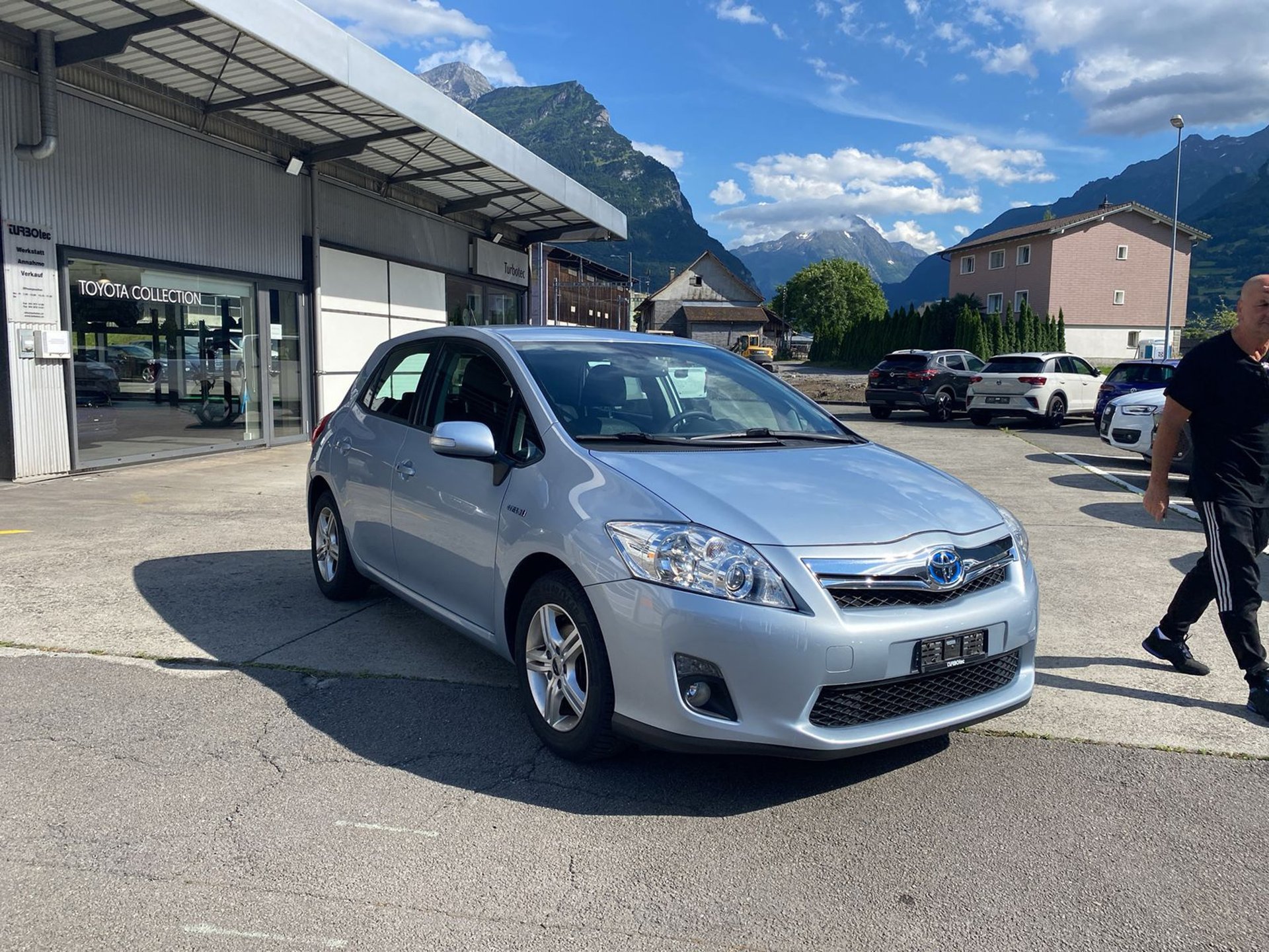 TOYOTA Auris HSD