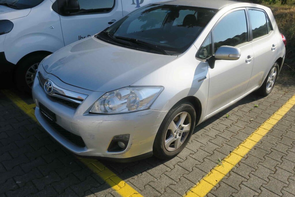 TOYOTA AURIS HSD