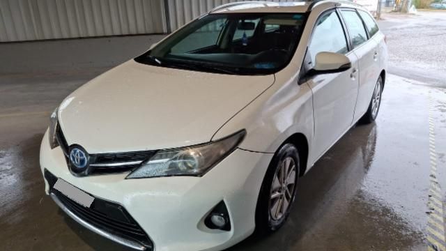 Toyota Auris Touring Sports 1.8 HSD Luna