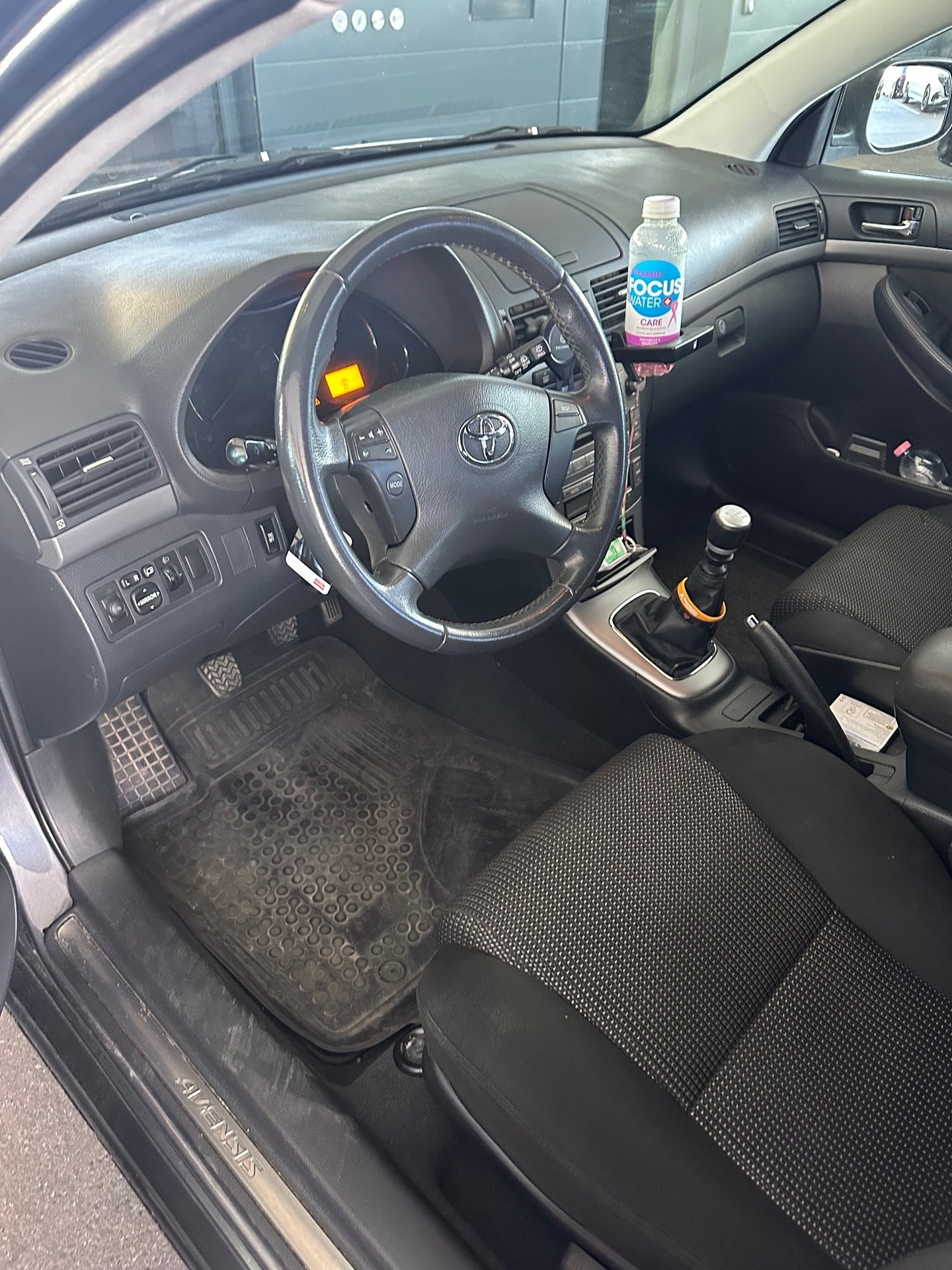TOYOTA Avensis 2.0 DPF